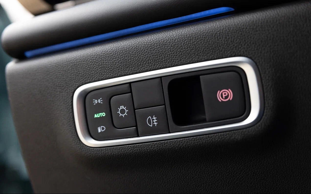 11 Omoda C7.webp